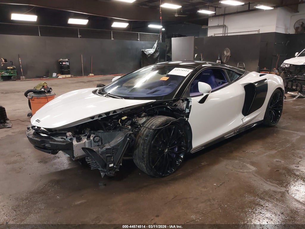 McLaren GT 2022