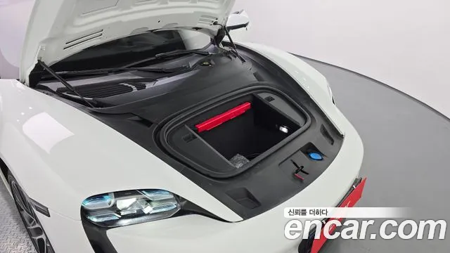 Porsche Taycan 2020