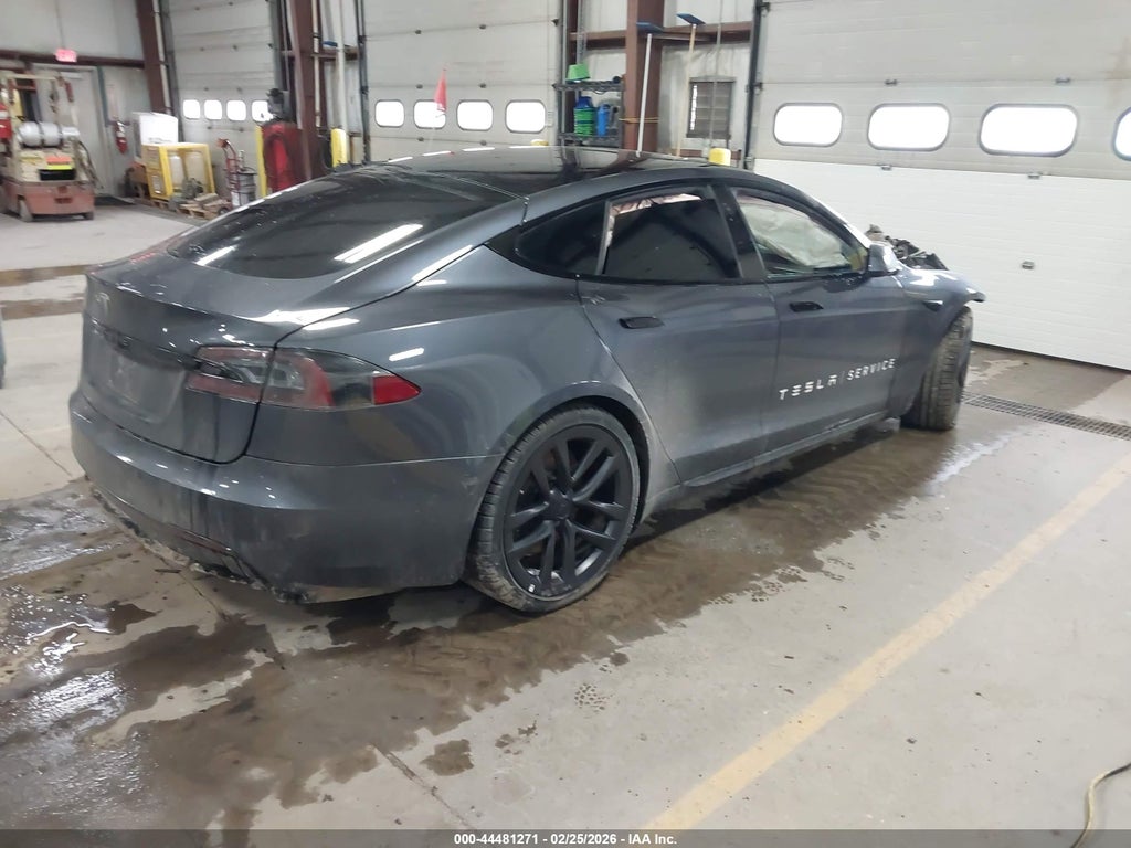 Tesla Model S 2021