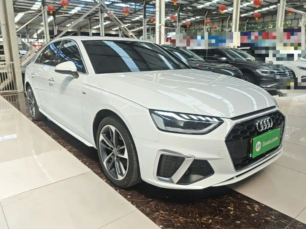 Audi A4 2025