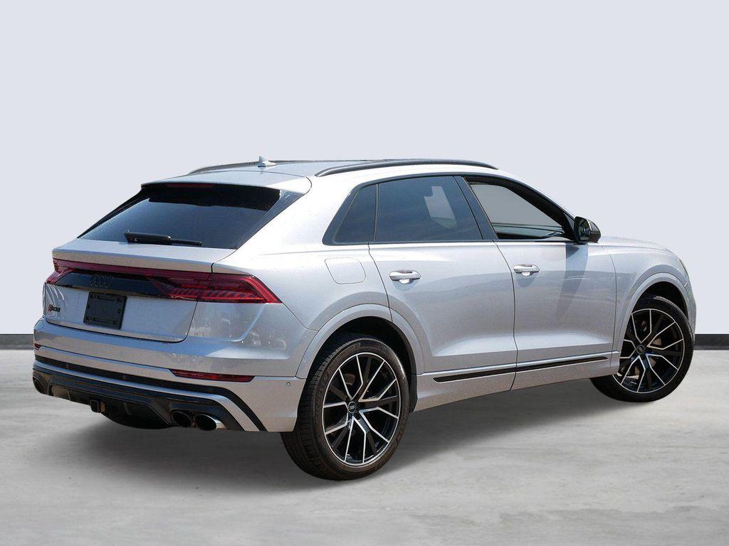 Audi SQ8 2021