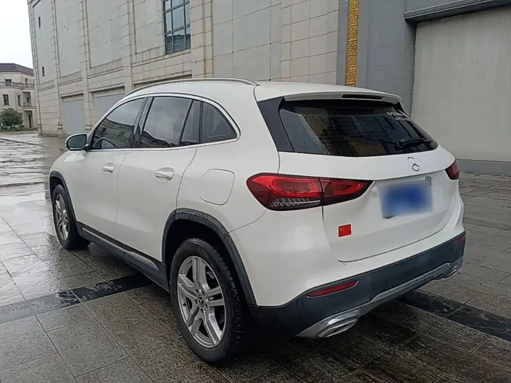 Mercedes-Benz GLA 2023
