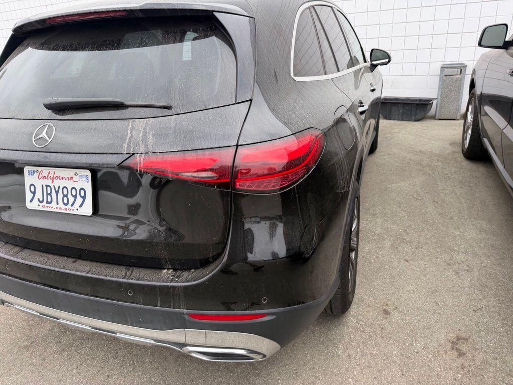 Mercedes-Benz GLC 300 2023