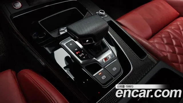 Audi SQ5 2022