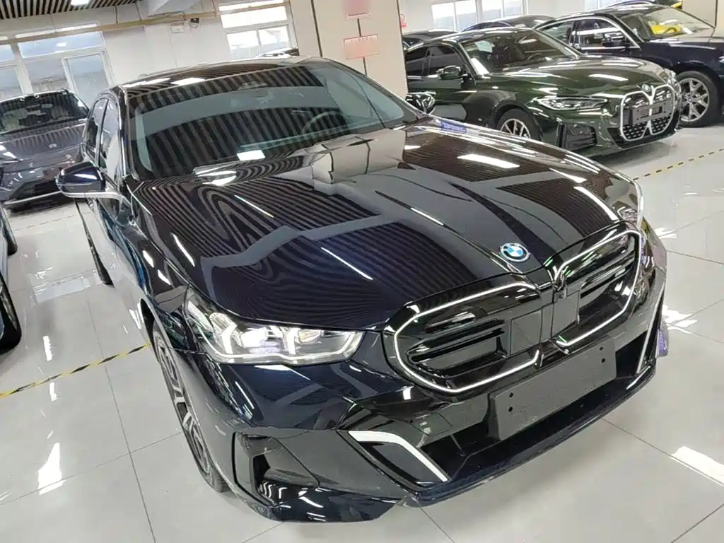 BMW i5 2025