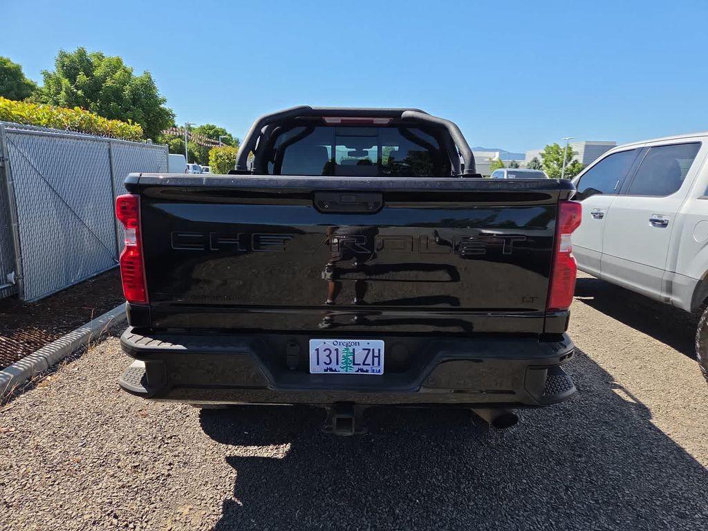 Chevrolet Silverado 2021