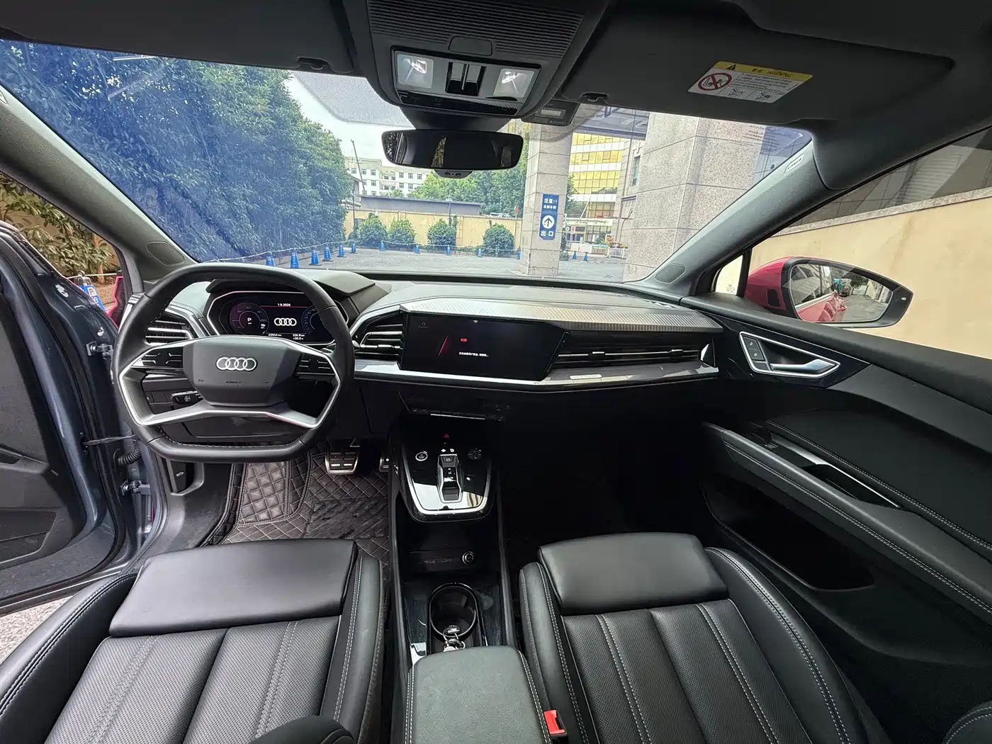 Audi Q4 e-tron 2024