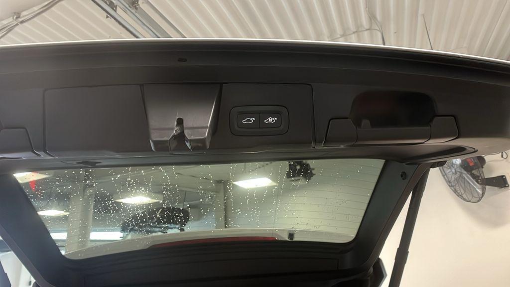 Volvo XC60 2025