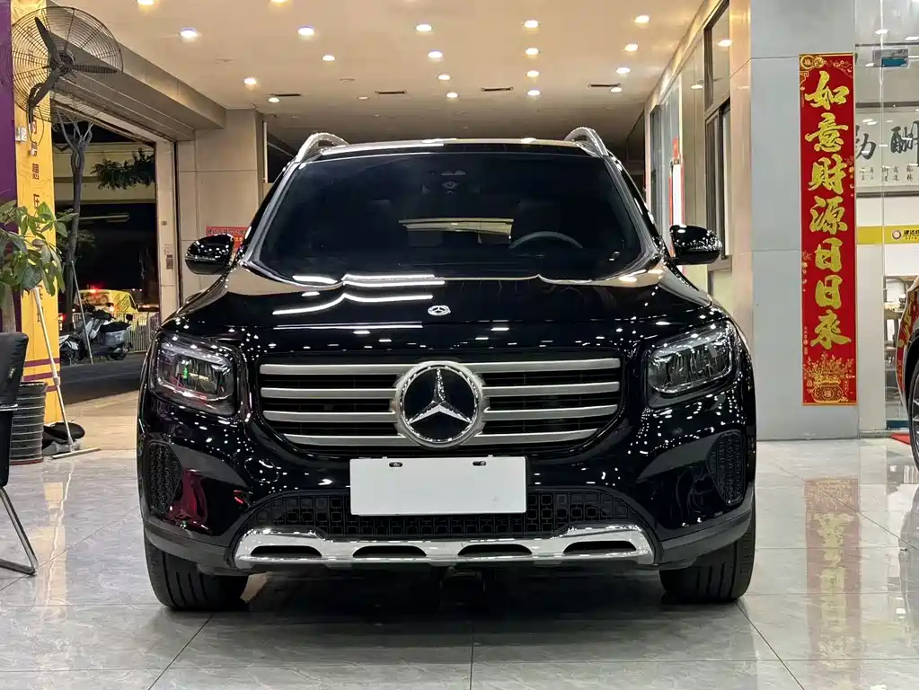 Mercedes-Benz GLB 2024