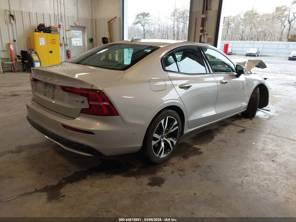 Volvo S60 2024