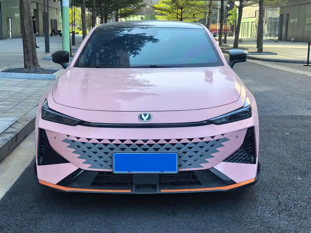 Changan UNI-V 2024
