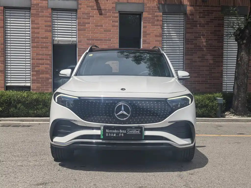 Mercedes-Benz EQB 2025