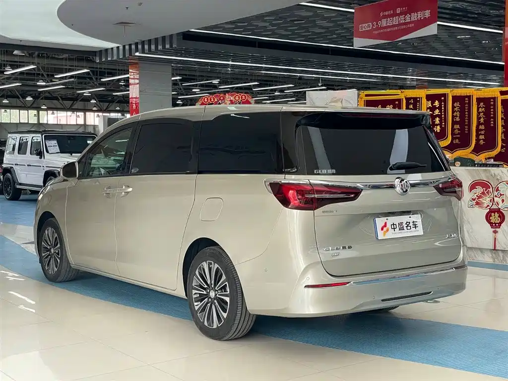 Buick GL8 2021