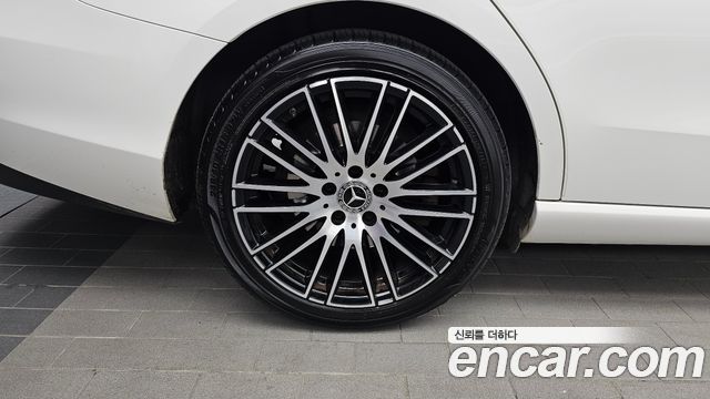 Mercedes-Benz C-Класс 2022