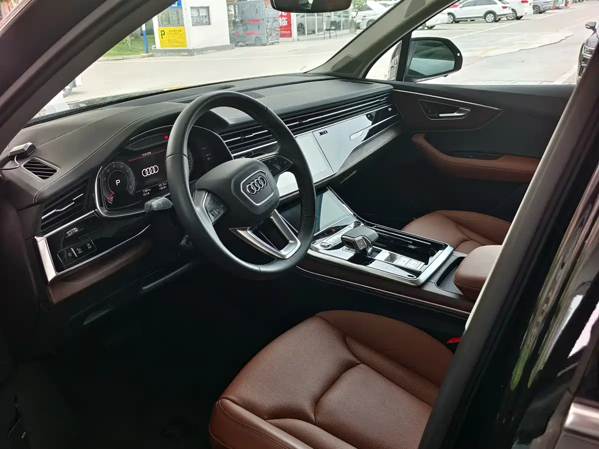 Audi Q7 2025