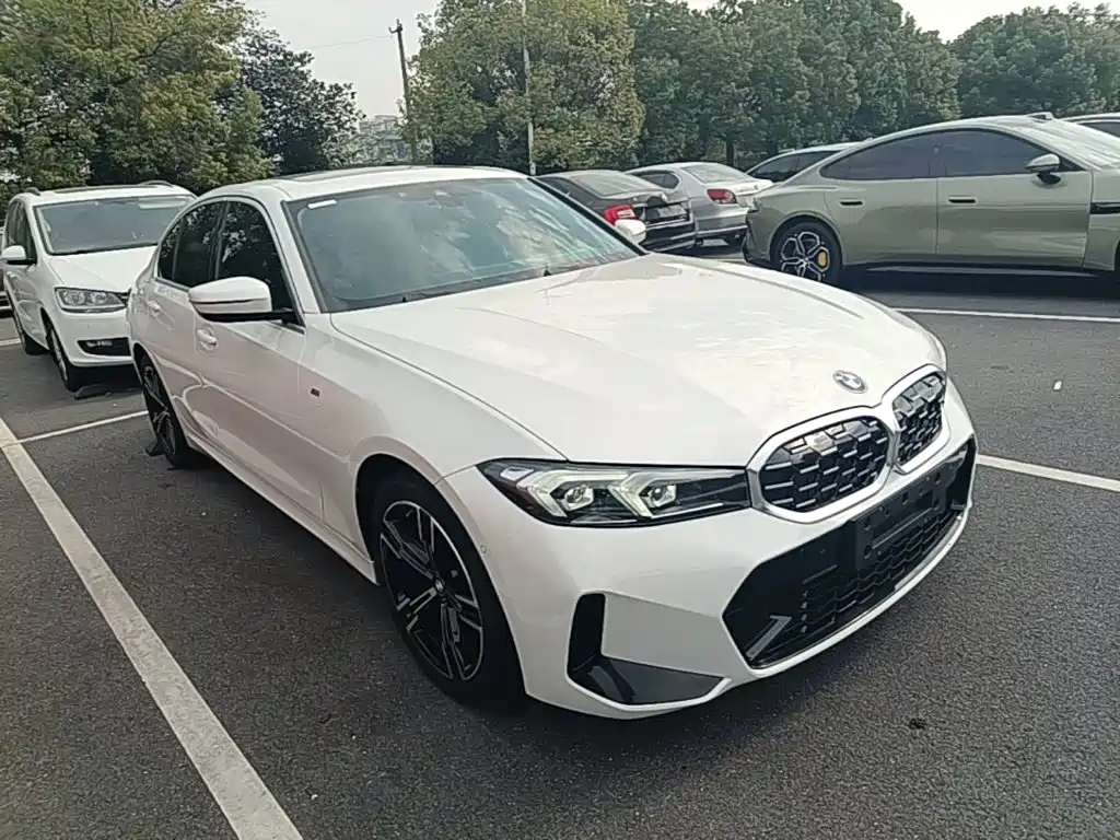 BMW 3 серии 2023