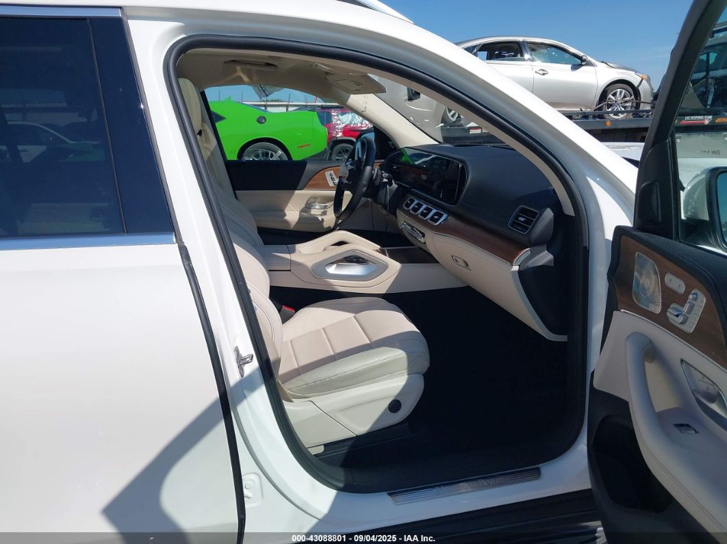 Mercedes-Benz GLS 2022