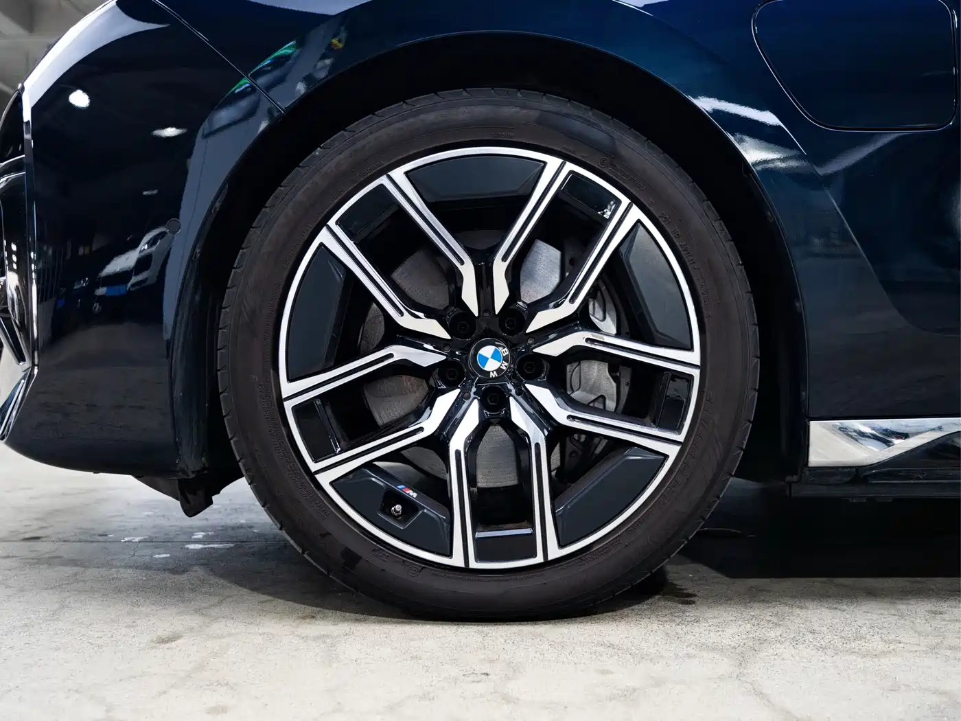 BMW i7 2024