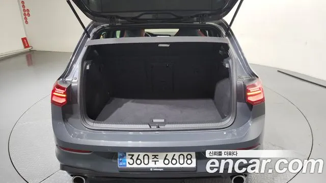 Volkswagen Golf 2024