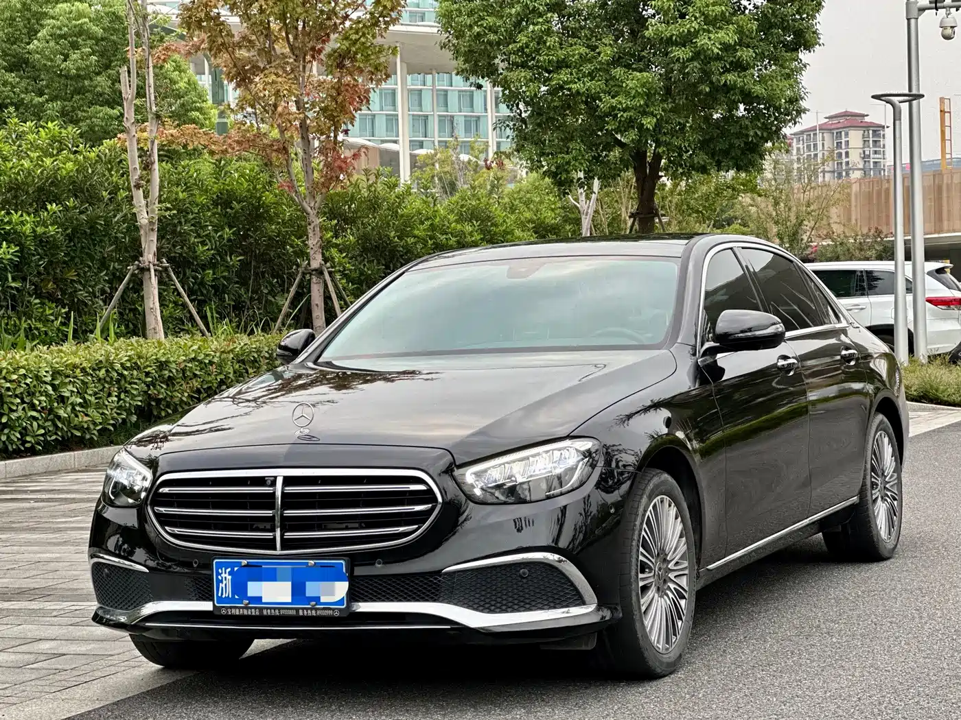 Mercedes-Benz E-Класс 2023