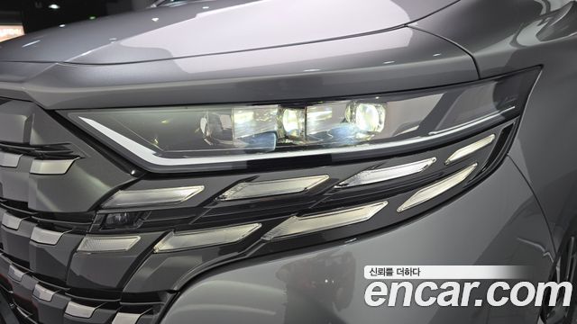Toyota Alphard 2024