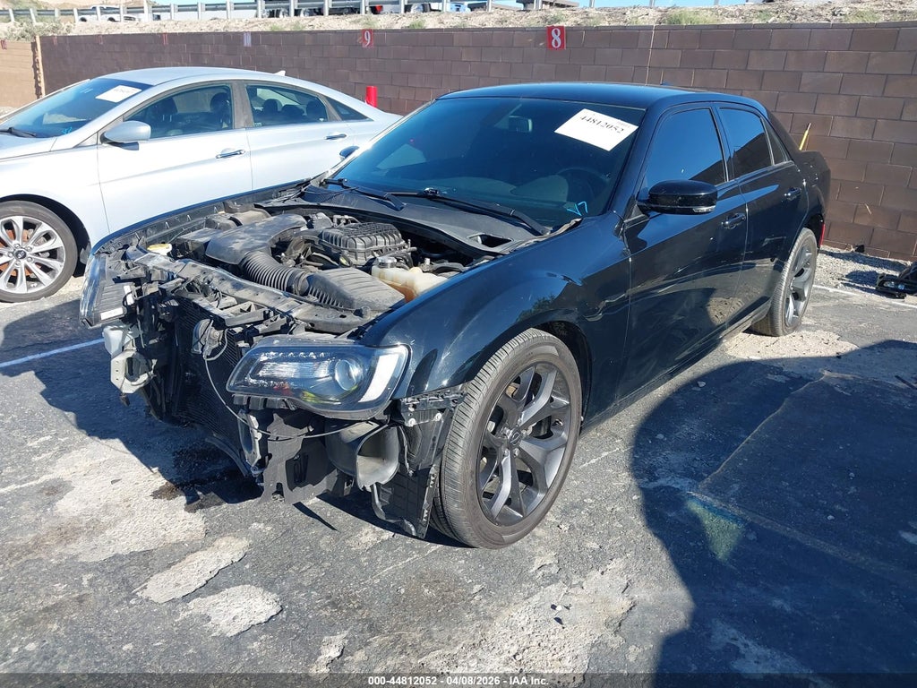 Chrysler 300 2021