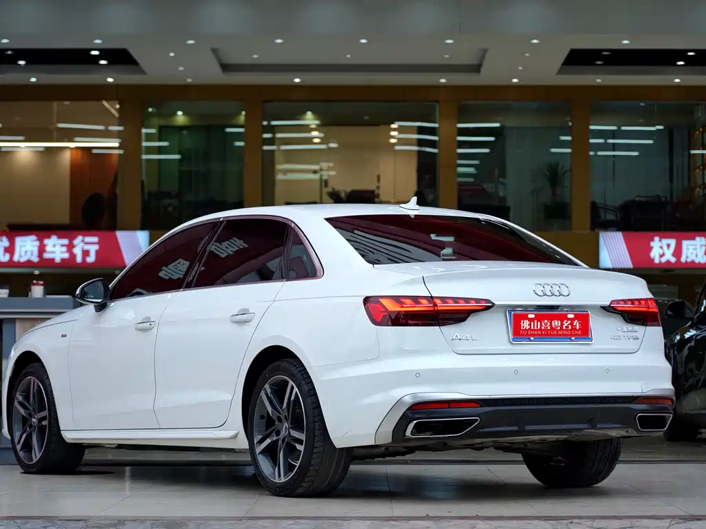 Audi A4 2022