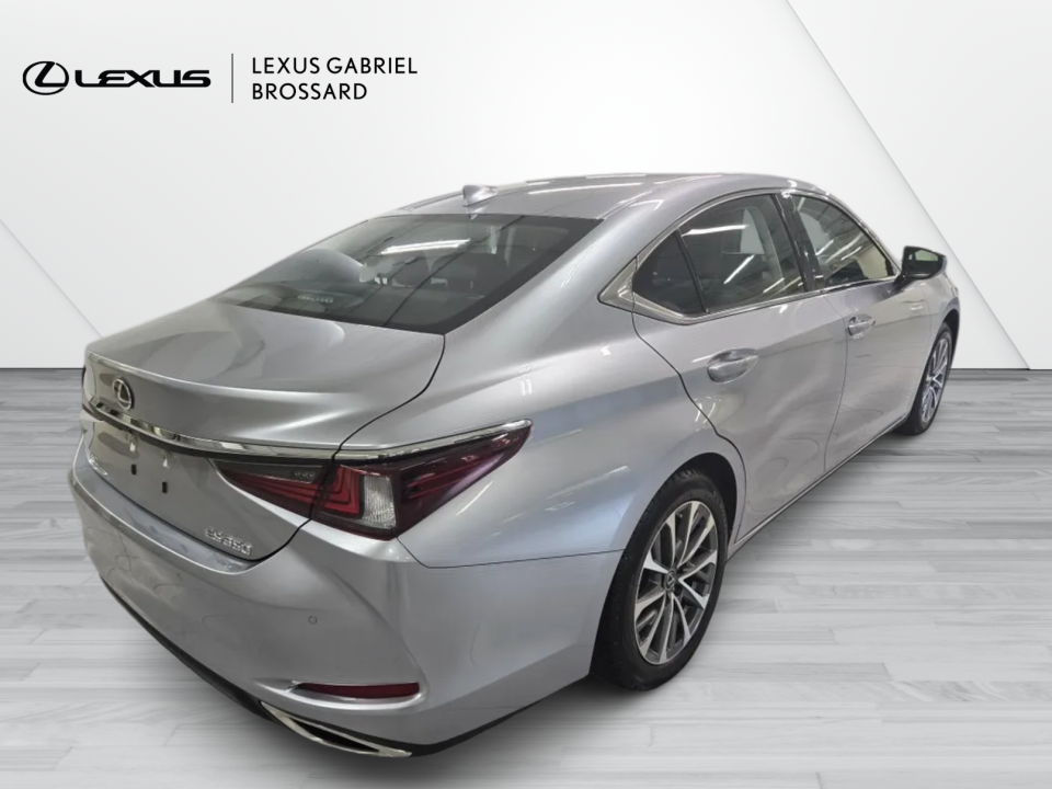 Lexus ES 2023