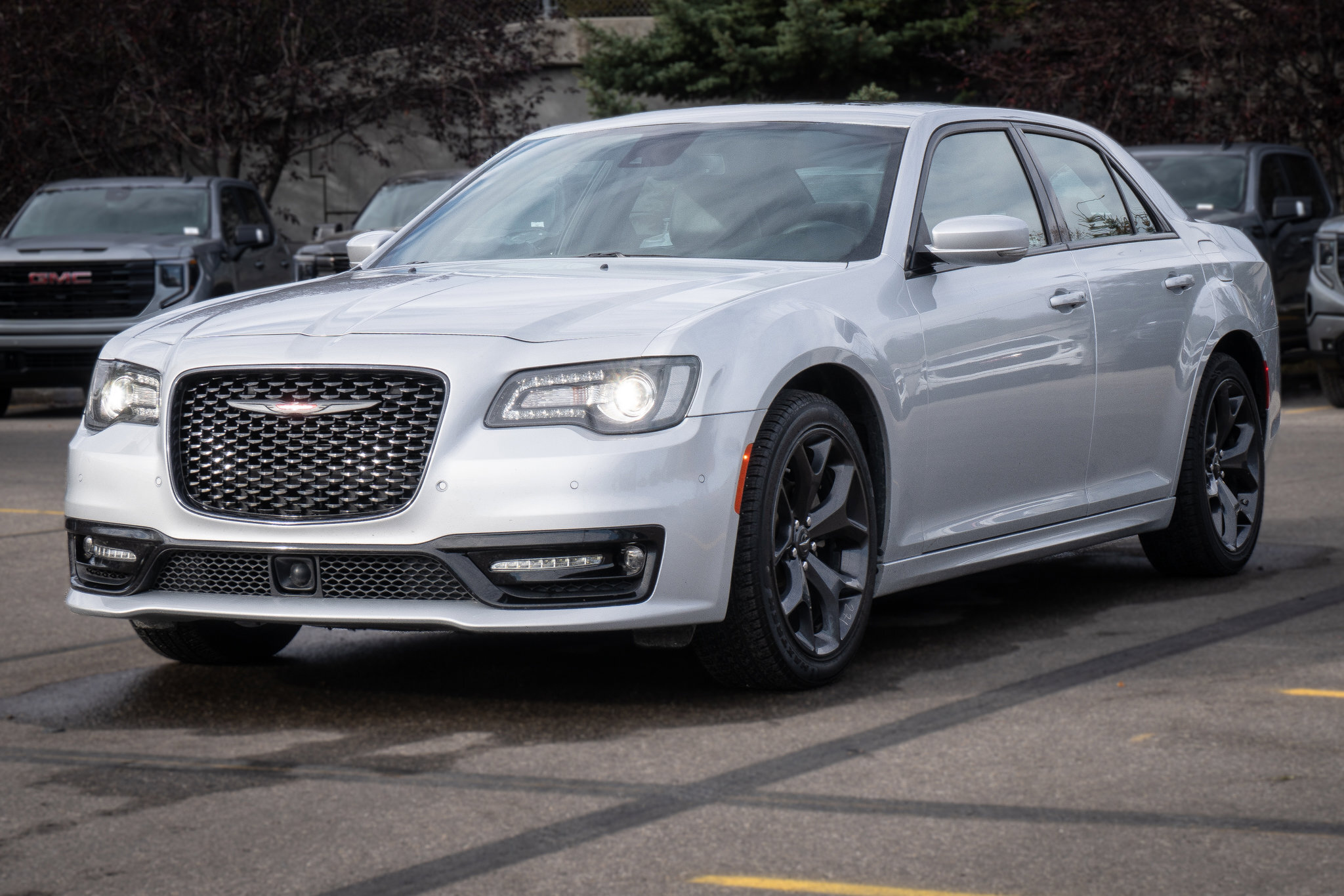 Chrysler 300 2023