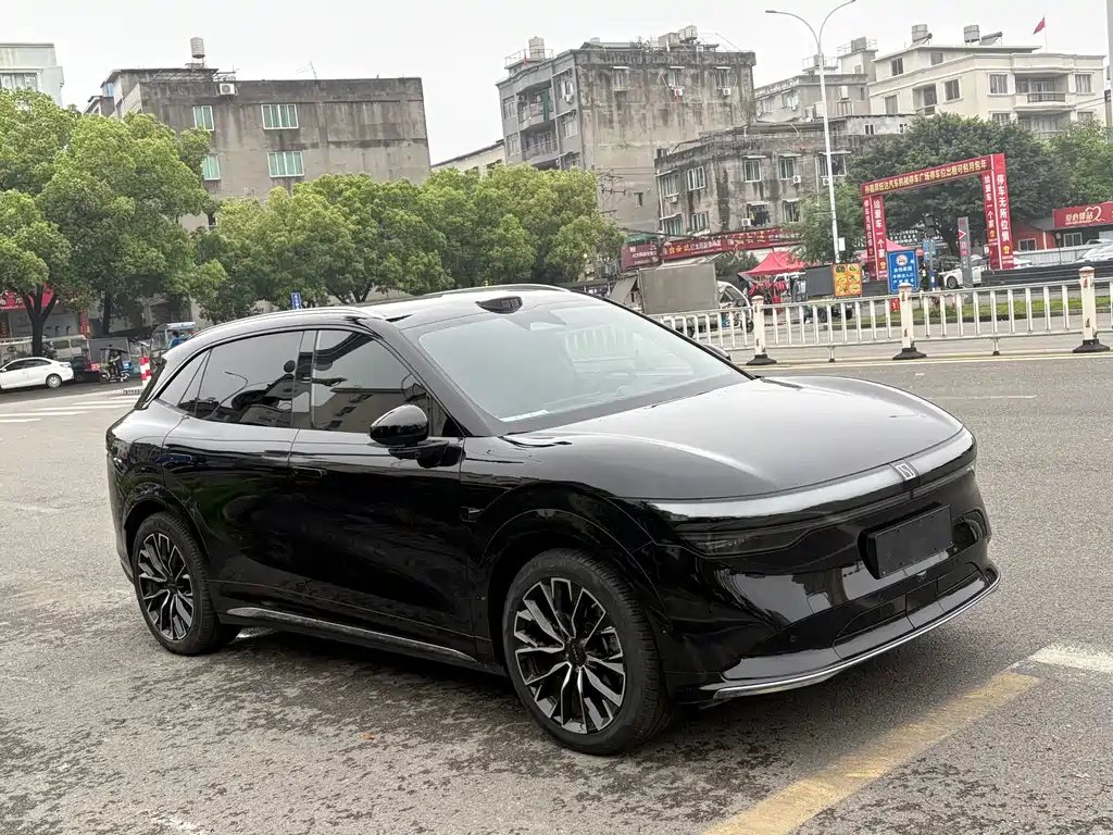 Zeekr 7X 2025