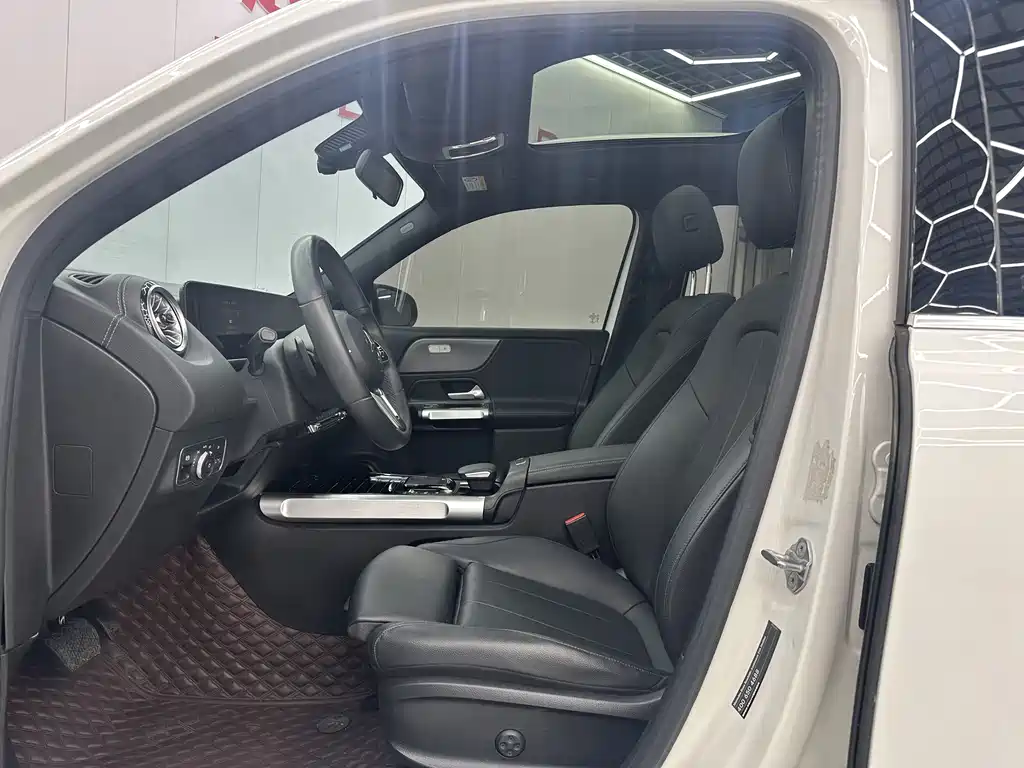Mercedes-Benz GLB 2022