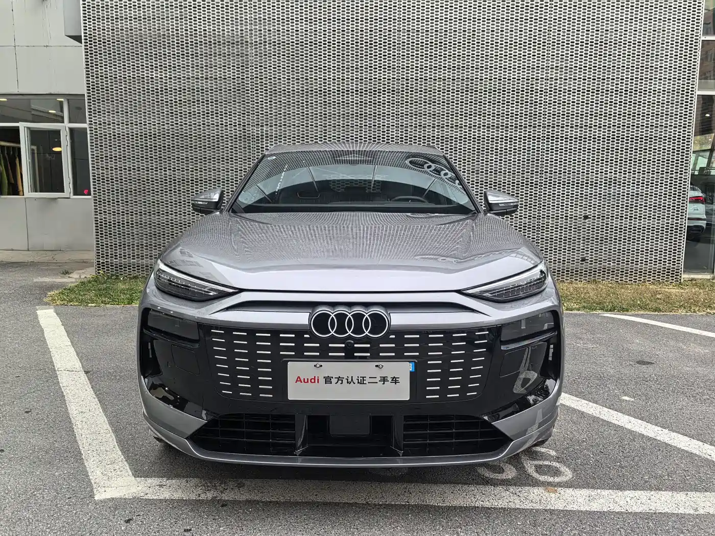 Audi e-tron 2026