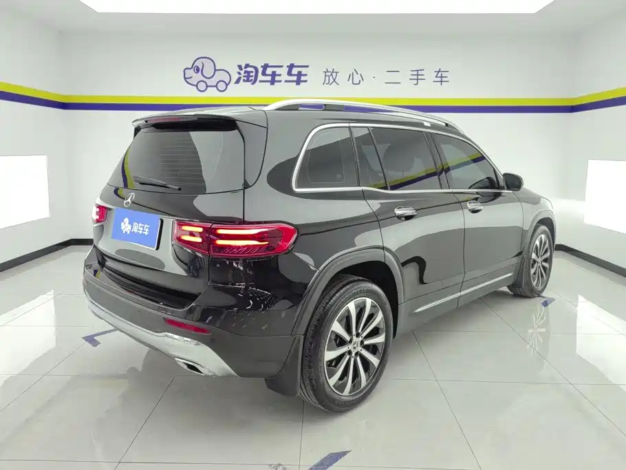 Mercedes-Benz GLB 2025