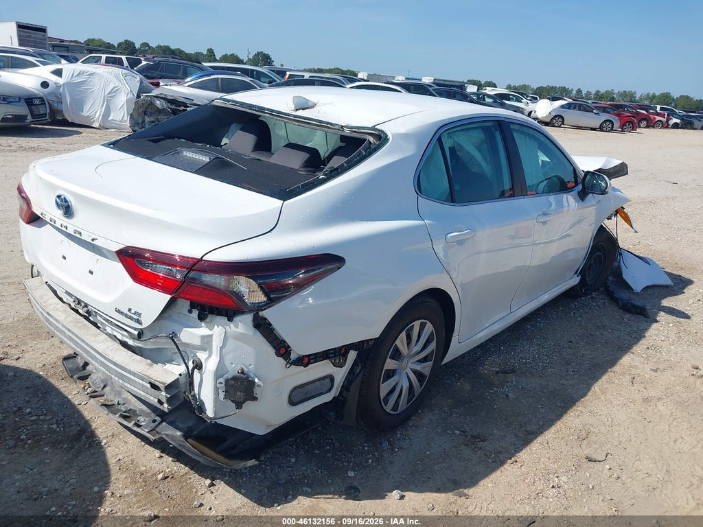 Toyota Camry 2021