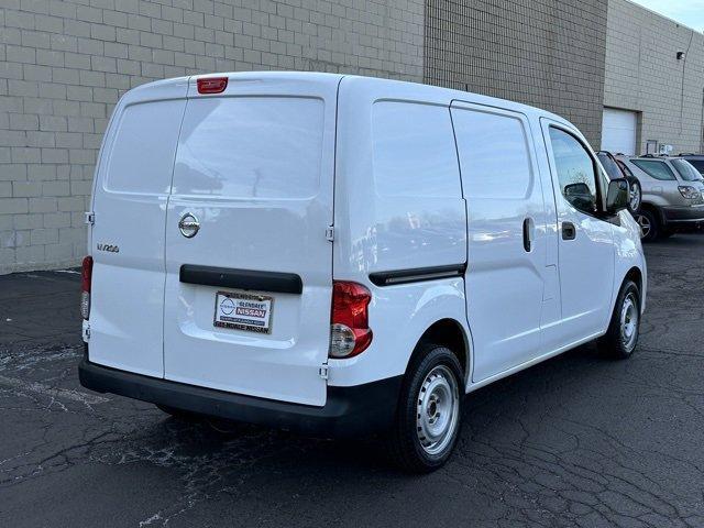 Nissan NV200 2021