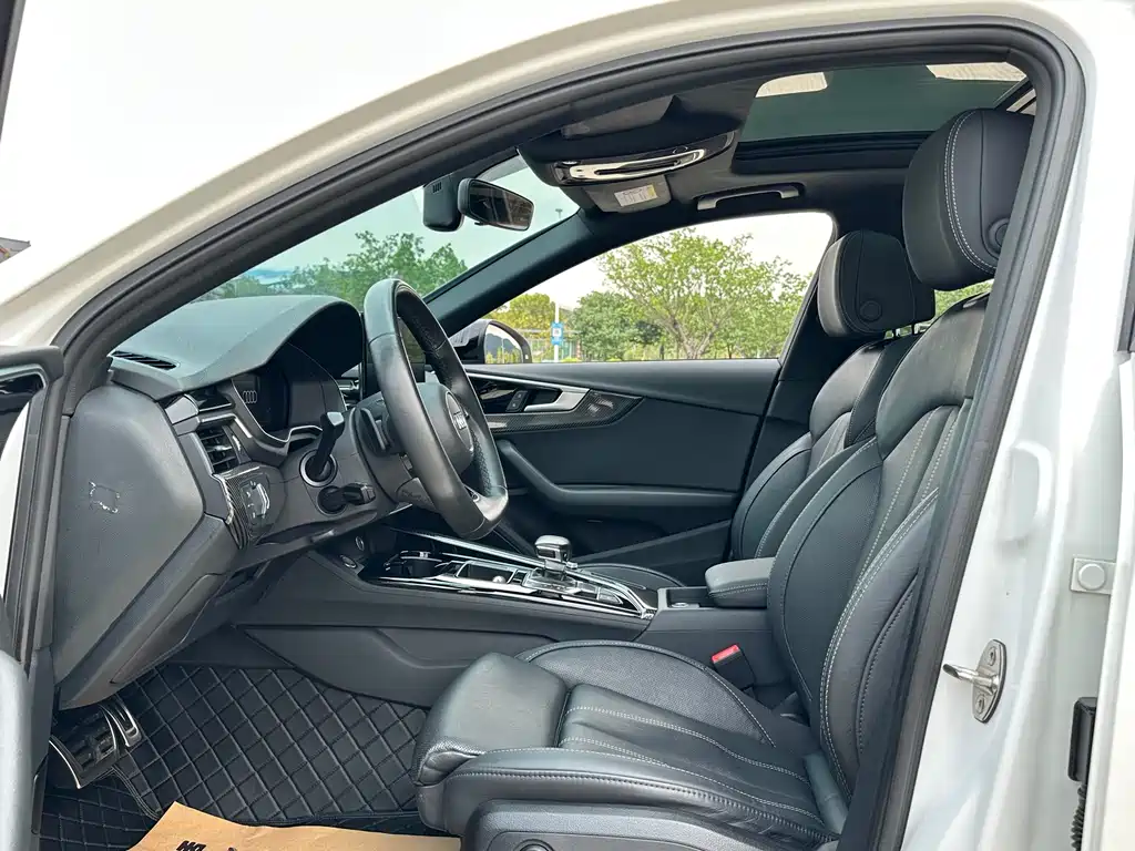 Audi A4 2022