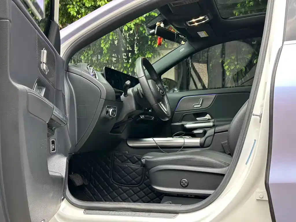 Mercedes-Benz GLA 2021