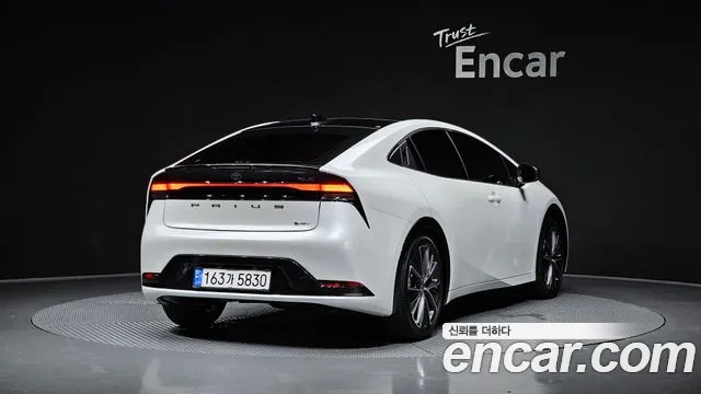 Toyota Prius 2024