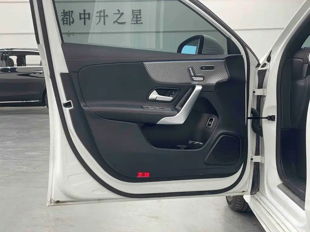 Mercedes-Benz A-Класс 2024
