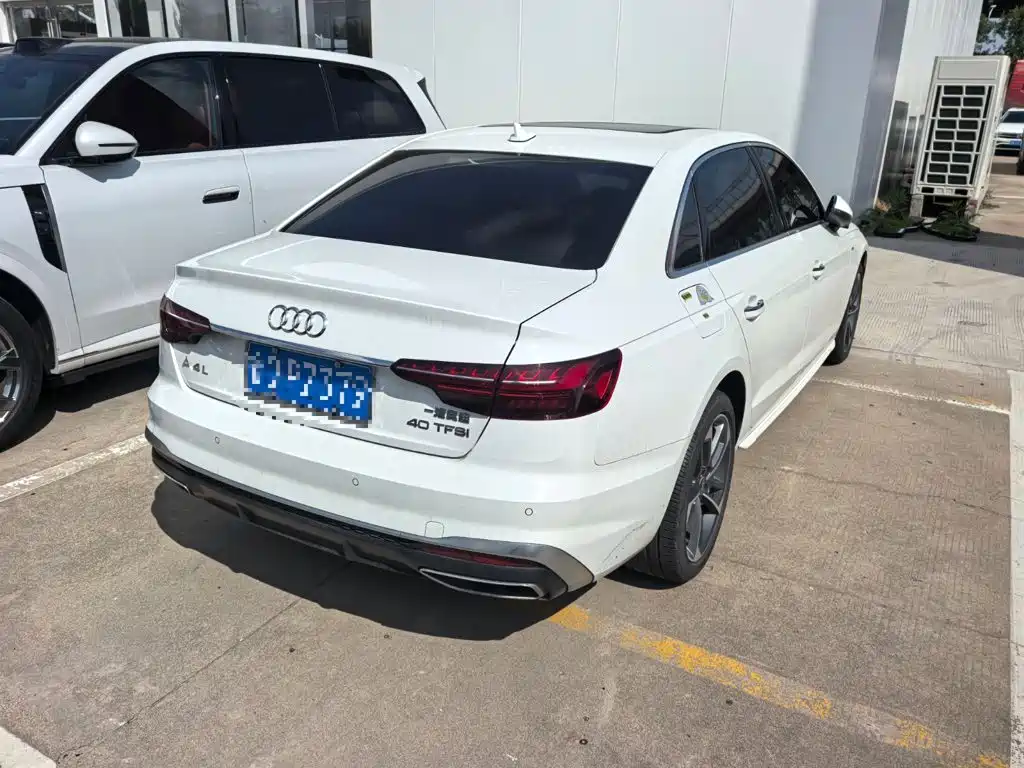 Audi A4 2022