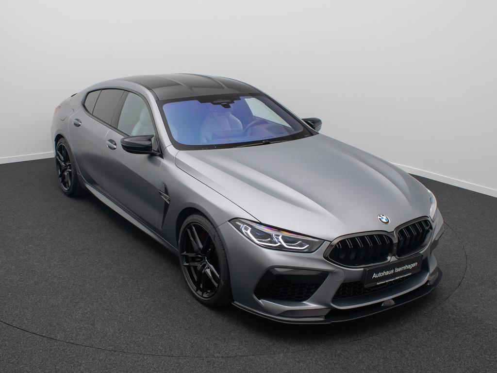 BMW M8 2022