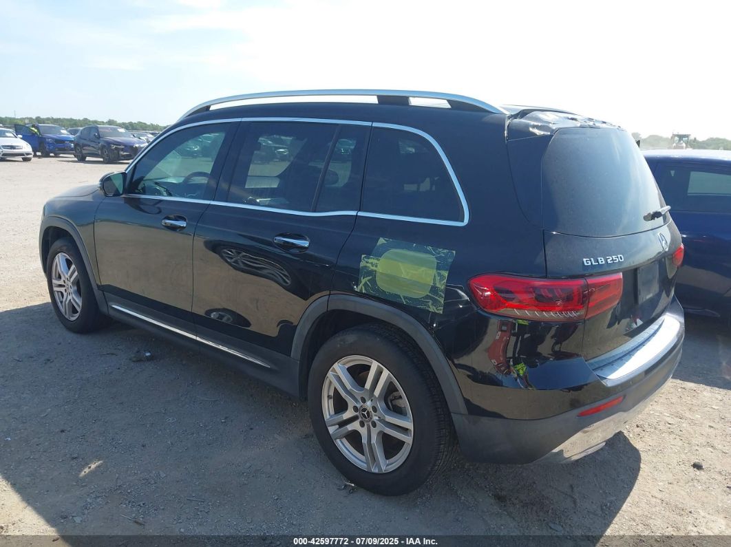 Mercedes-Benz GLB 2021