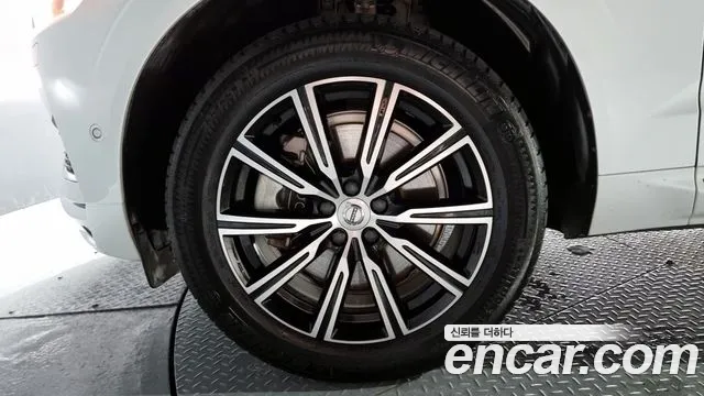 Volvo XC60 2021