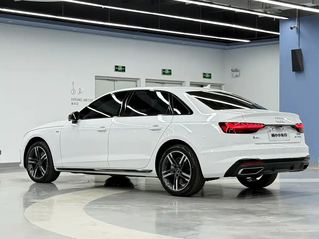 Audi A4 2022