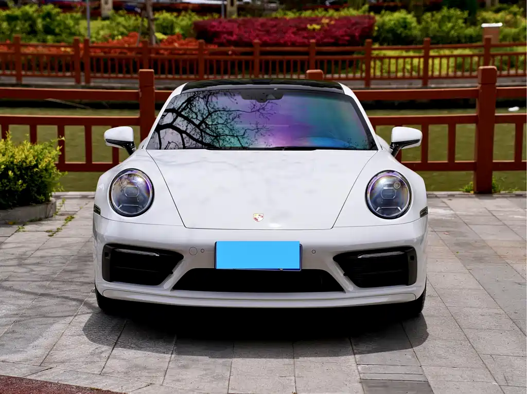 Porsche 911 2023