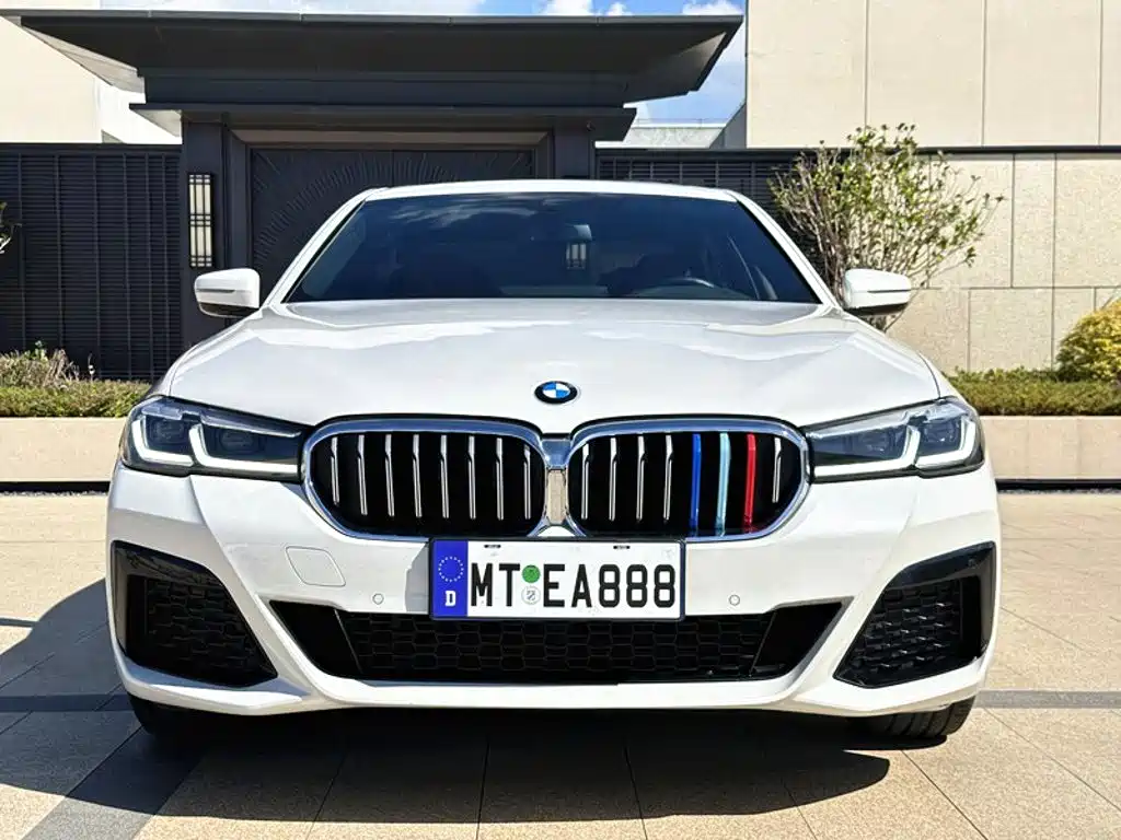 BMW 5 серии 2022
