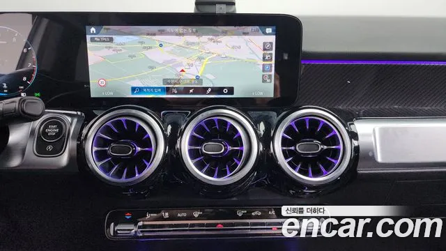 Mercedes-Benz GLB 2022