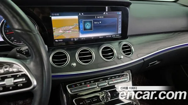 Mercedes-Benz E-Класс 2020