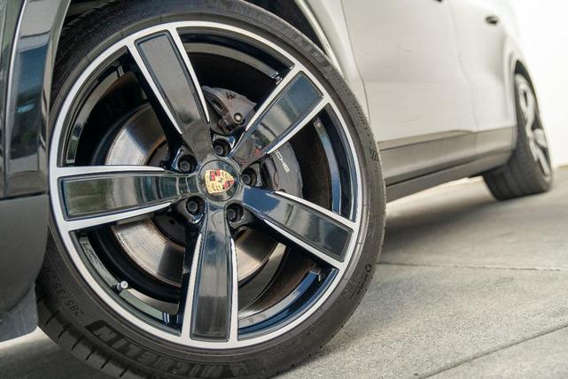 Porsche Cayenne 2022