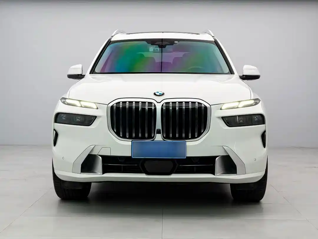 BMW X7 2023